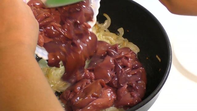 НЕЖНАЯ КУРИНАЯ ПЕЧЕНЬ С ЛУКОМ И СМЕТАНОЙ смотреть онлайн