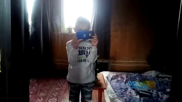 Мои любимые рюкзачок и моя любимая толстовка которую мне дали только позавчера смотреть онлайн