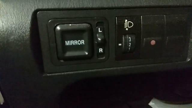 Как отрегулировать фары в гараже с помощью рулона обоев смотреть онлайн