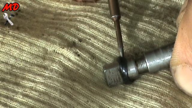 Ремонт масляного насоса плунжерного типа на бензопиле. смотреть онлайн