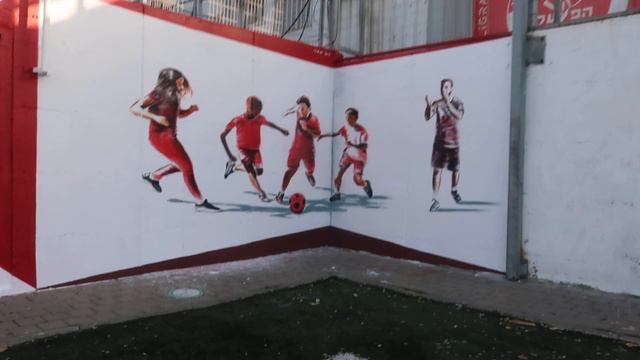 Hapoel Tel Aviv football field смотреть онлайн