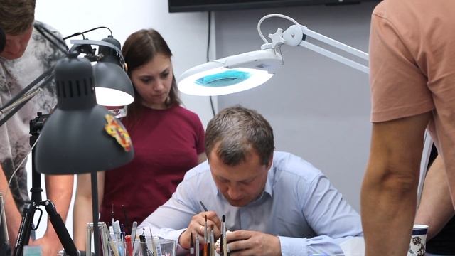 Практический курс «МЕТАЛЛОКЕРАМИЧЕСКИЕ РЕСТАВРАЦИИ. НАНЕСЕНИЕ. КОНТУРИРОВАНИЕ. ИНДИВИДУАЛИЗАЦИЯ» смотреть онлайн
