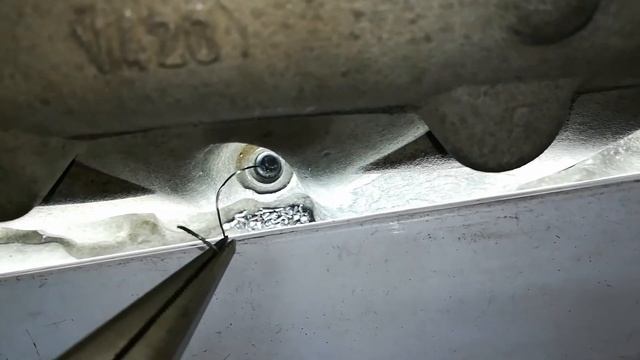 Volkswagen T4 1,9L сломана свеча накала удаление смотреть онлайн