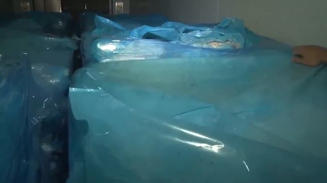 На территории Московской области была обнаружена крупная партия незаконно ввезенного свиного шпика смотреть онлайн