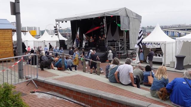 #Shorts #fêtedemer #праздник 84. ПРОДОЛЖЕНИЕ ПРАЗДНИКА. ПЕСНИ ЖАКА БРЕЛЯ смотреть онлайн