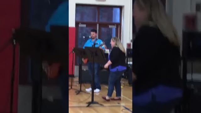 The Common Chords - Ain't No Mountain High Enough смотреть онлайн