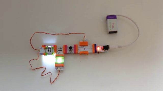 Tips & Tricks: Light Trigger & Light Sensor pt. 4 смотреть онлайн