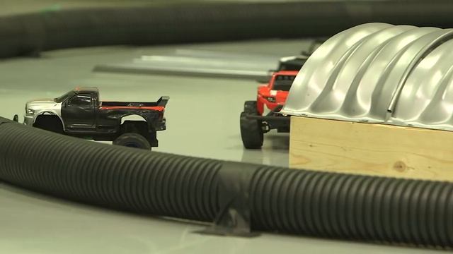Penske Games: RC Cars Race смотреть онлайн