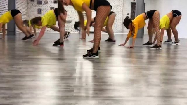 Summer Cem - TAMAM TAMAM TWERK смотреть онлайн