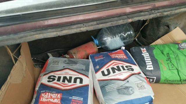 Привезли пескобетон для заливки стяжки. смотреть онлайн