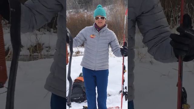 How to Take Your Skins off of Your Backcountry Skis смотреть онлайн
