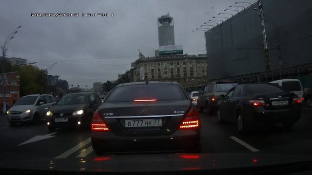 А407МР97 куда-то дел мигалку