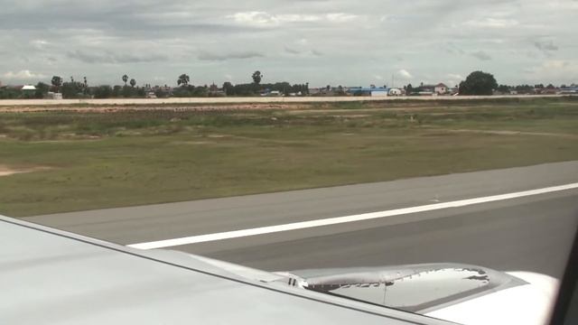 Посадка аэропорт Phnom Penh Камбоджа. смотреть онлайн