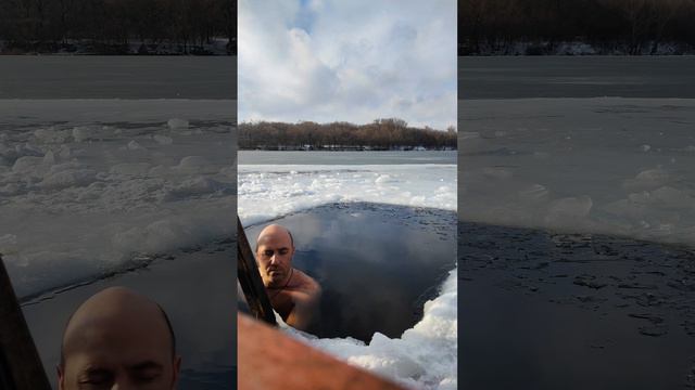 Два дня до крещения. Окунаюсь в прорубь смотреть онлайн
