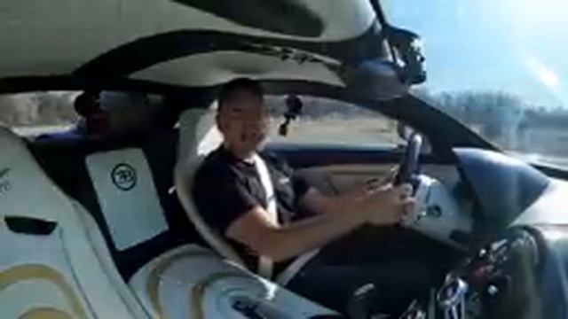 Driving A Bugatti Veyron!! | The First Hypercar смотреть онлайн