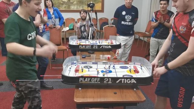 Те самые эмоции! Овертайм. Блинов - Матвеев. 1/4 finals of the Russian Сhampionship. Tablehockey. смотреть онлайн