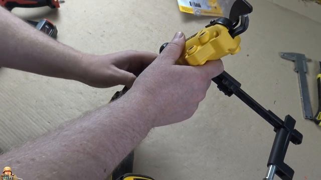 Ножницы по металлу Dewalt DWASHRIR (DT70620) смотреть онлайн