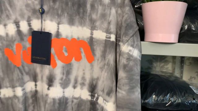 Футболка Louis Vuitton смотреть онлайн