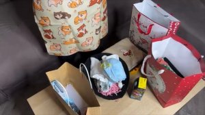 Йоши открывает подарки!