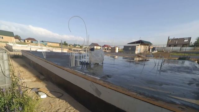 МПС Алматы. Финишная стяжка фундамента.10.06.16. смотреть онлайн