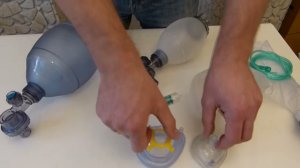 Мешок Амбу - виды, пояснение и объяснение #void #чудаковатыйнастольщик #shorts #СЛР #реанимация