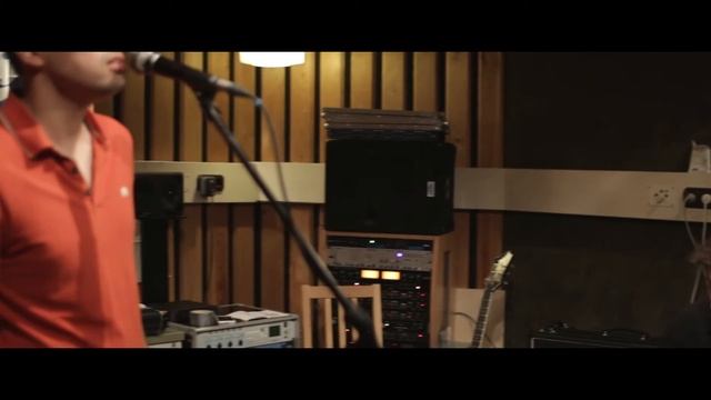 Masques - Every Man Dies Alone смотреть онлайн