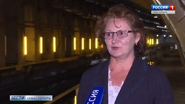 Музею в Балаклаве вручили копию Знамени Победы смотреть онлайн