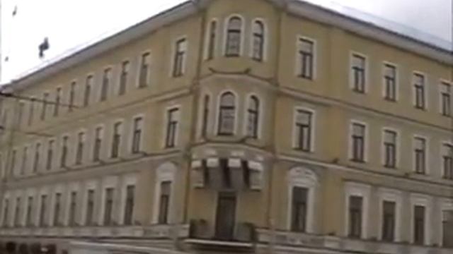 Дом, в котором находилась «Республика Шкид» смотреть онлайн