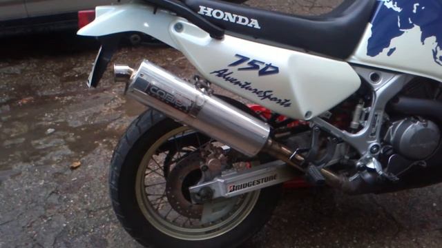 Honda Africa Twin 750 Sound