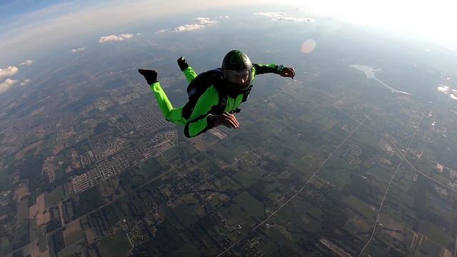 3 Way Accordion Fly Around at Midwest Freefall смотреть онлайн