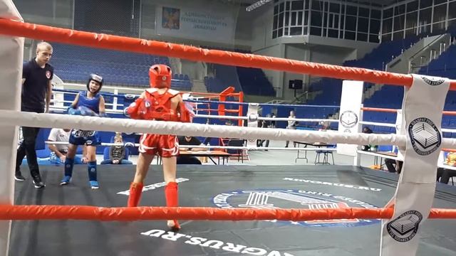 Белобородов Даниил (Академия Муай Тай) красный угол vs Кулаев Сергей (Витязь) смотреть онлайн