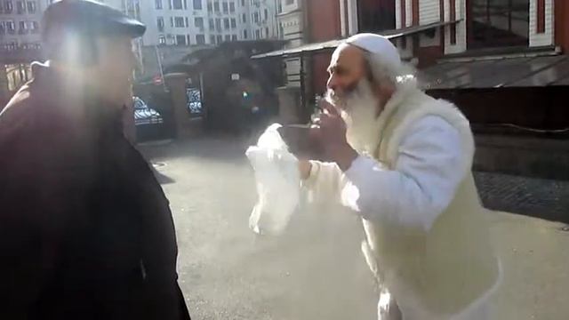 дедушка амен и леонид танцуют в киеве הסבא מאומן ולייבלה רוקדים בקייב בקהילת אורח חיים смотреть онлайн