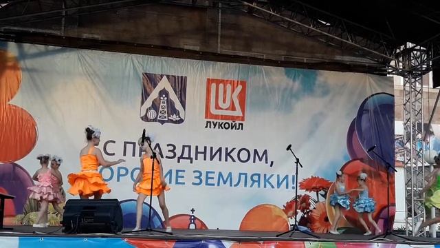 Танец моей сестры!!! Пасёлок Лиман 'полька, смотреть онлайн