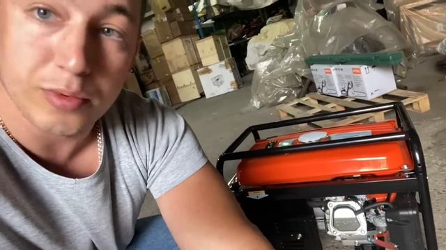 Брак генератора , скат Угб3200 , прокладка клапанов дала течь, заменили по гарантии! смотреть онлайн