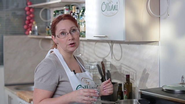 Кролик, тушеный с фасолью и черносливом. смотреть онлайн