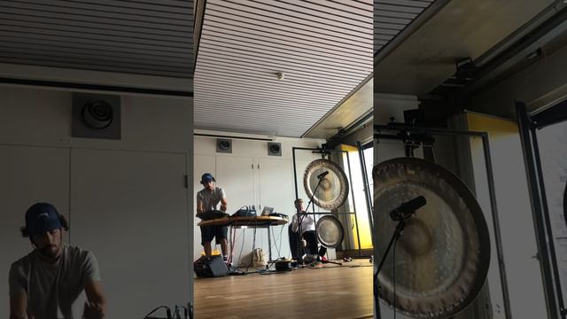 Cherub + Tim Wheater jam - with Hang drum / hand pan and Gongs flute and Drum. смотреть онлайн