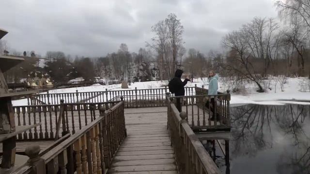 РАДОНЕЖ - ДРЕВНЕЕ ГОРОДИЩЕ. Водяное колесо и святой источник на реке Пажа. смотреть онлайн