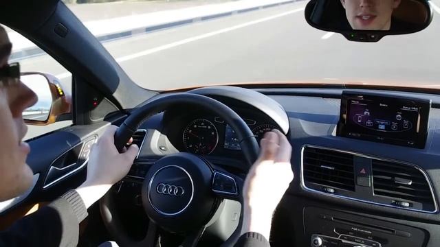 Outils d'assistance au conducteur - Audi Q3 2.0 TFSI quattro S-tronic смотреть онлайн