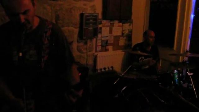 The Skones live version of "jilted John" смотреть онлайн