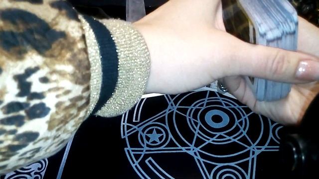 Он жалеет о том, что Вы расстались?! Как он живет без Вас??? смотреть онлайн