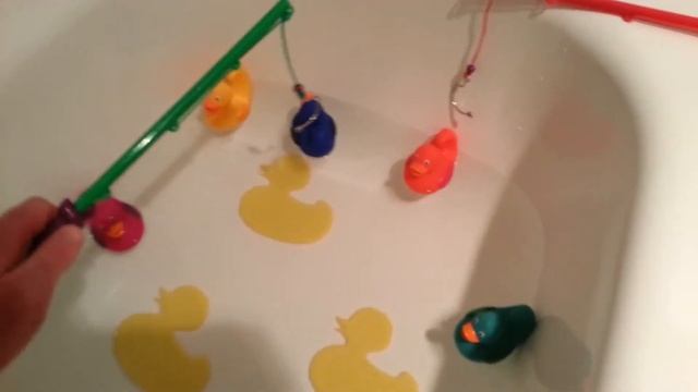 Rubber ducky fishing game. смотреть онлайн
