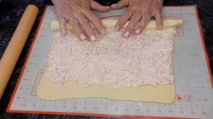 Выпечка из слоеного дрожжевого теста