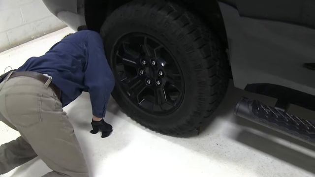 etrailer | Konig Self-Tensioning Snow Tire Chains Installation - 2017 Chevrolet Tahoe смотреть онлайн