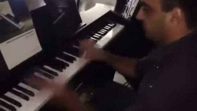 Пианист играет 23 ноты в секунду Моя челюсть на полу смотреть онлайн