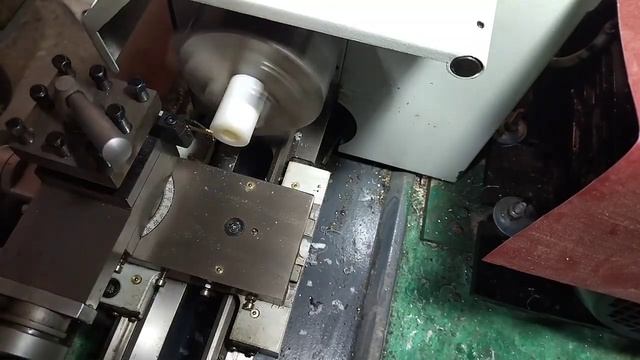 Гайка на поперечную подачу из капролона смотреть онлайн