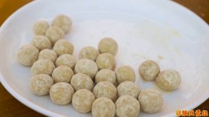 【陕北霞姐】正月十五迎元宵！霞姐用软黄米做手工汤圆，芝麻猪油拌蜂蜜，香甜软糯个个流心