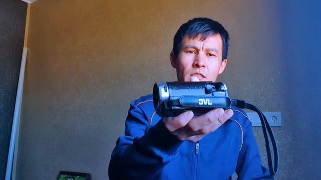 videokamera JVC GZ-EX215BE смотреть онлайн