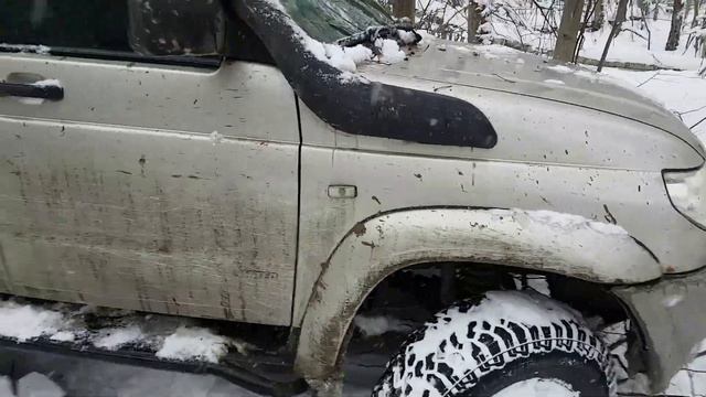 Зимняя покатушка 2х Патриотов от д. Черепово до п. Дубровицы! смотреть онлайн
