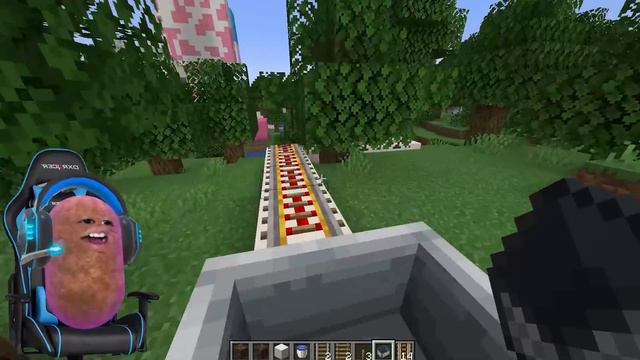 PRANK BANGUN ROLLER COASTER MAUT DI ATAP RUMAH MOMON !! Feat @sapipurba  Minecraft смотреть онлайн