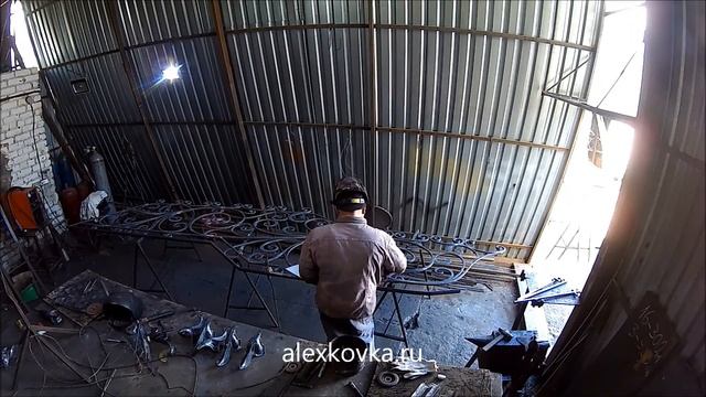 Кованая лестница без косоура. Часть 5 смотреть онлайн